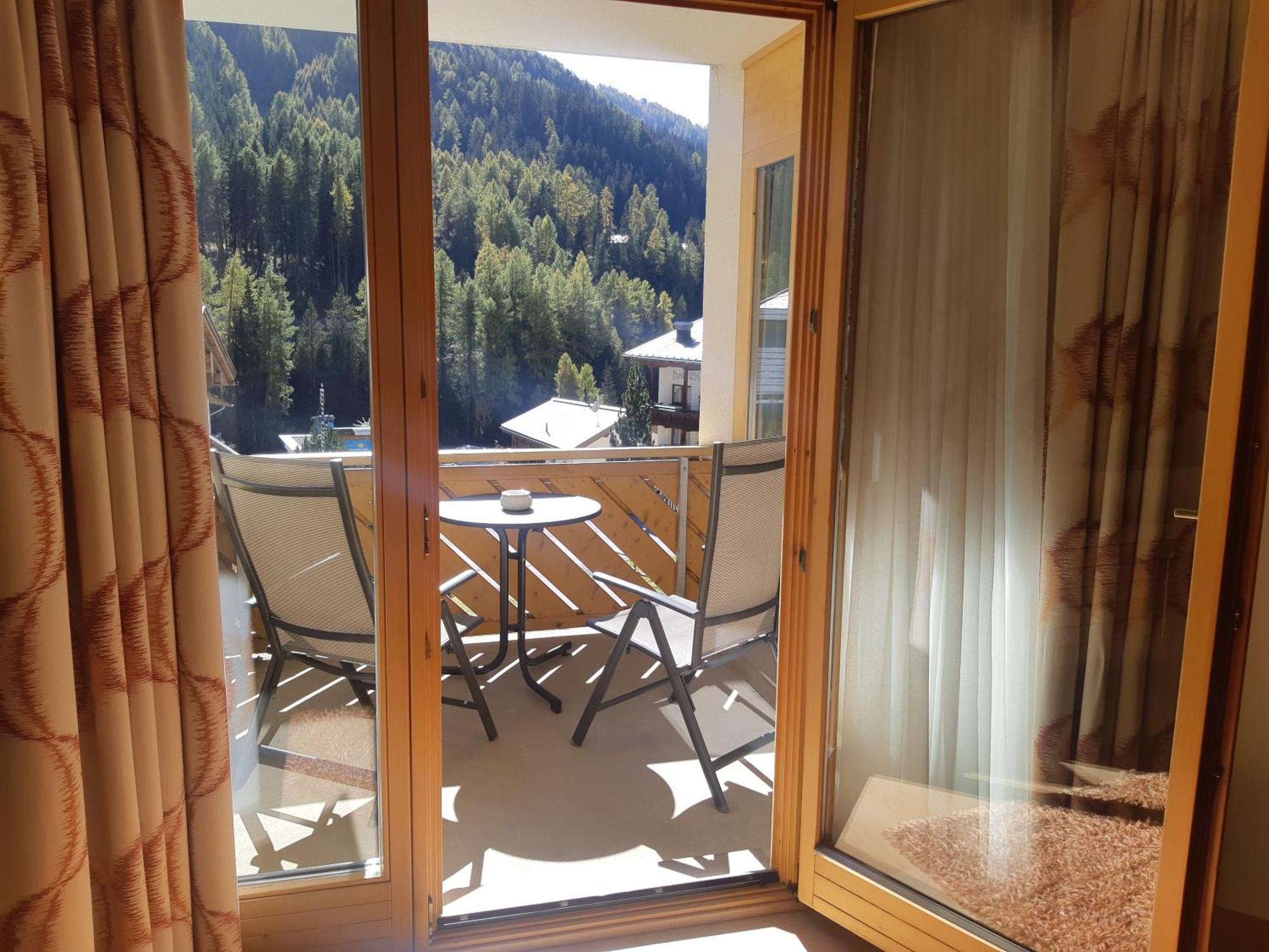 Appartements Garni Alpin Live Samnaun Room photo
