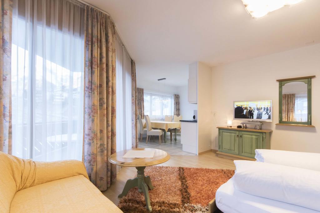 Appartements Garni Alpin Live Samnaun Exterior photo