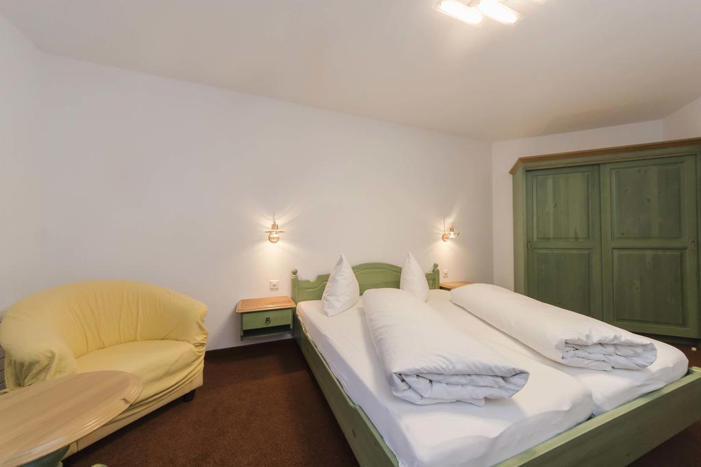 Appartements Garni Alpin Live Samnaun Exterior photo