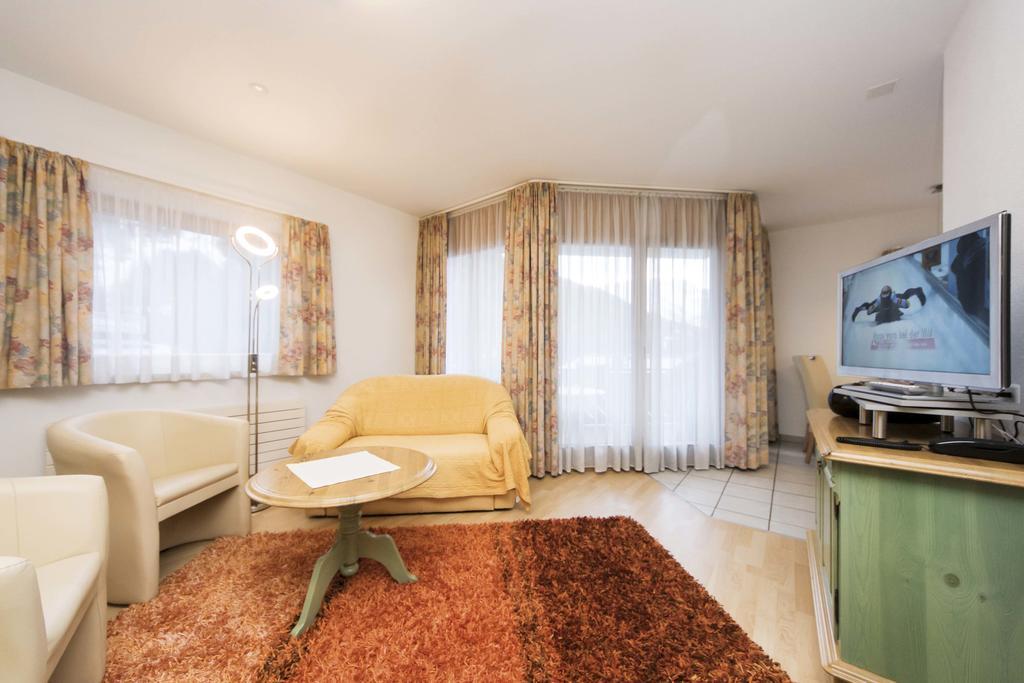 Appartements Garni Alpin Live Samnaun Exterior photo