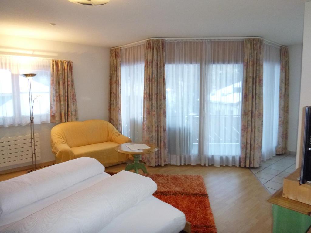 Appartements Garni Alpin Live Samnaun Room photo