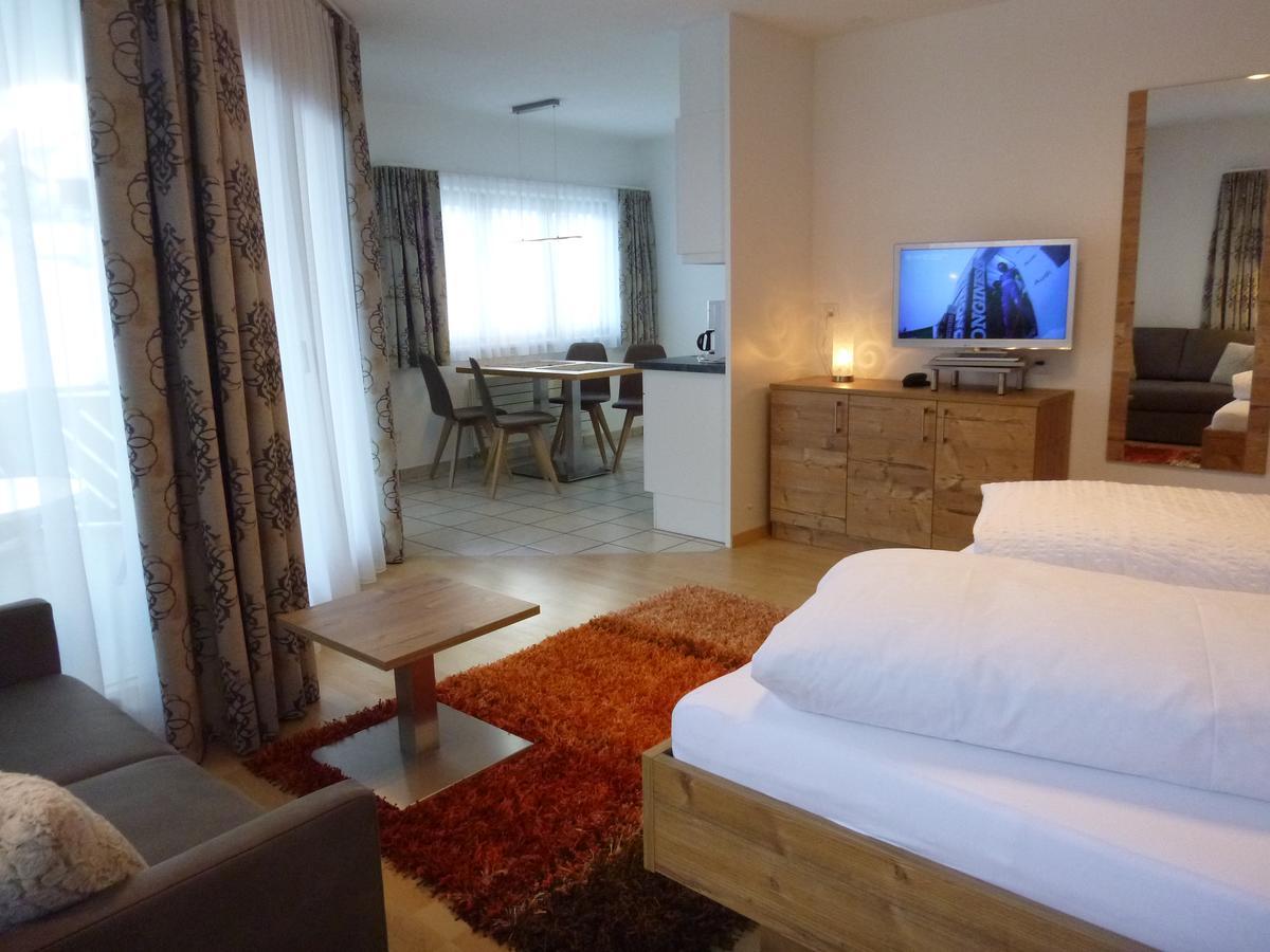 Appartements Garni Alpin Live Samnaun Exterior photo